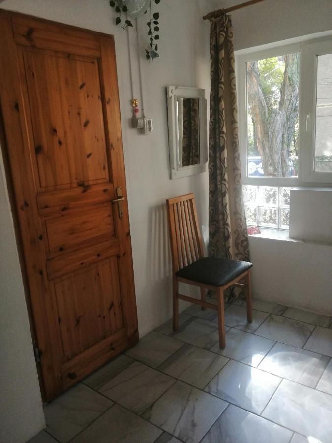 Moss'S Economy Apartment Тімішоара Екстер'єр фото